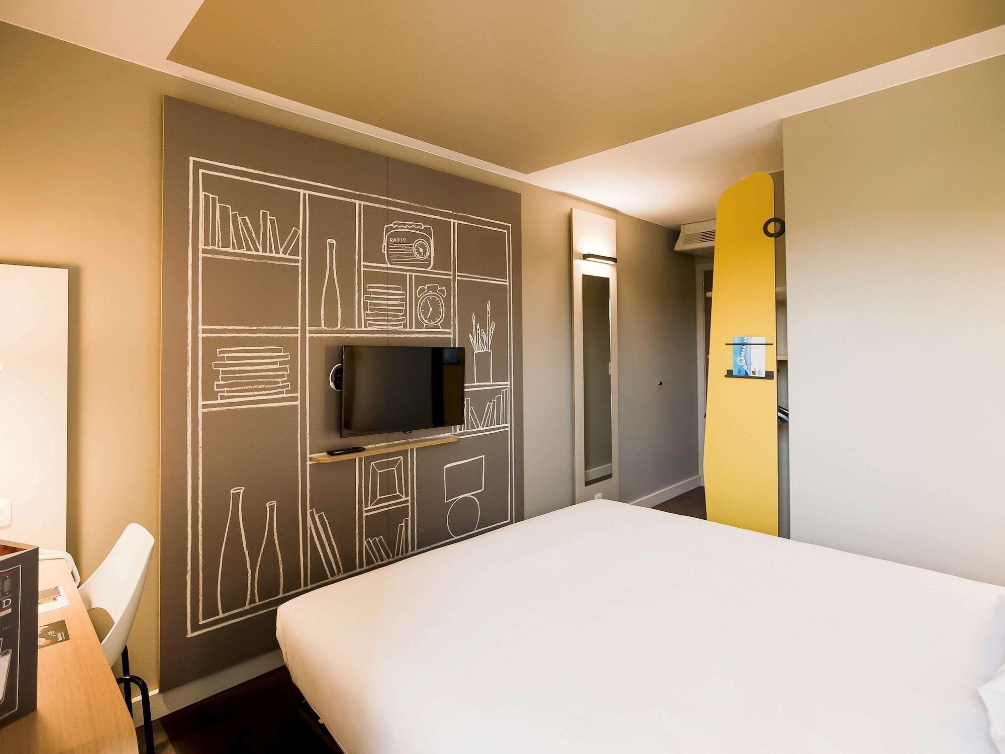 Hotel Ibis Wavre Brussels East Esterno foto