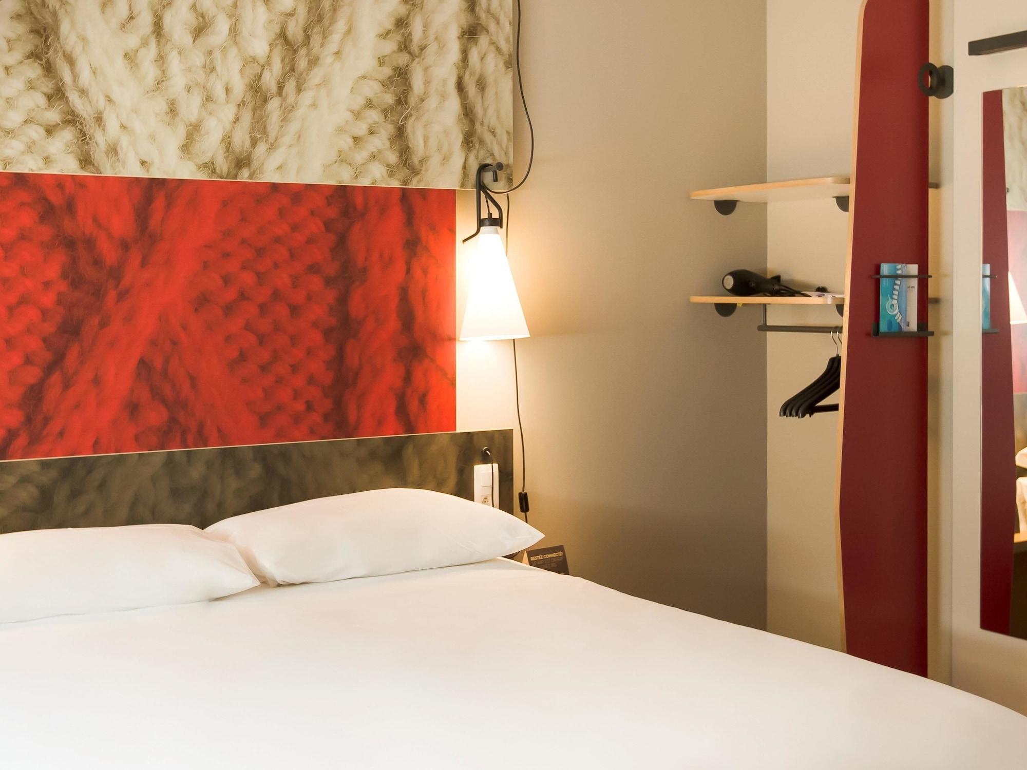 Hotel Ibis Wavre Brussels East Esterno foto