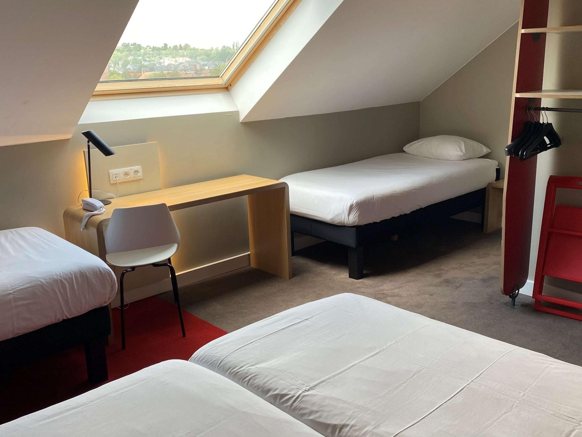 Hotel Ibis Wavre Brussels East Esterno foto