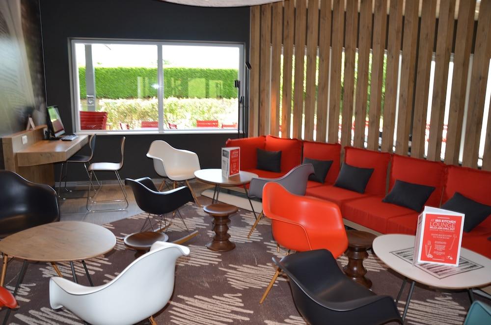 Hotel Ibis Wavre Brussels East Esterno foto