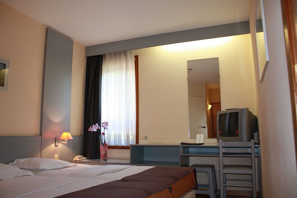 Hotel Ibis Wavre Brussels East Esterno foto
