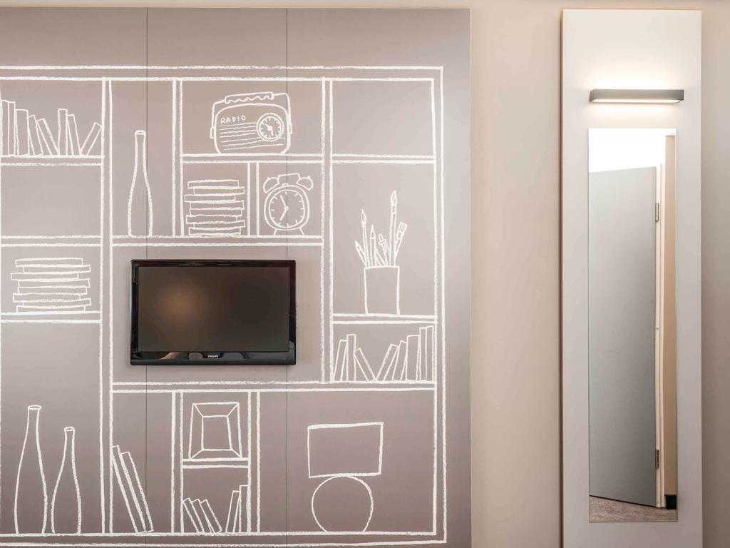 Hotel Ibis Wavre Brussels East Esterno foto