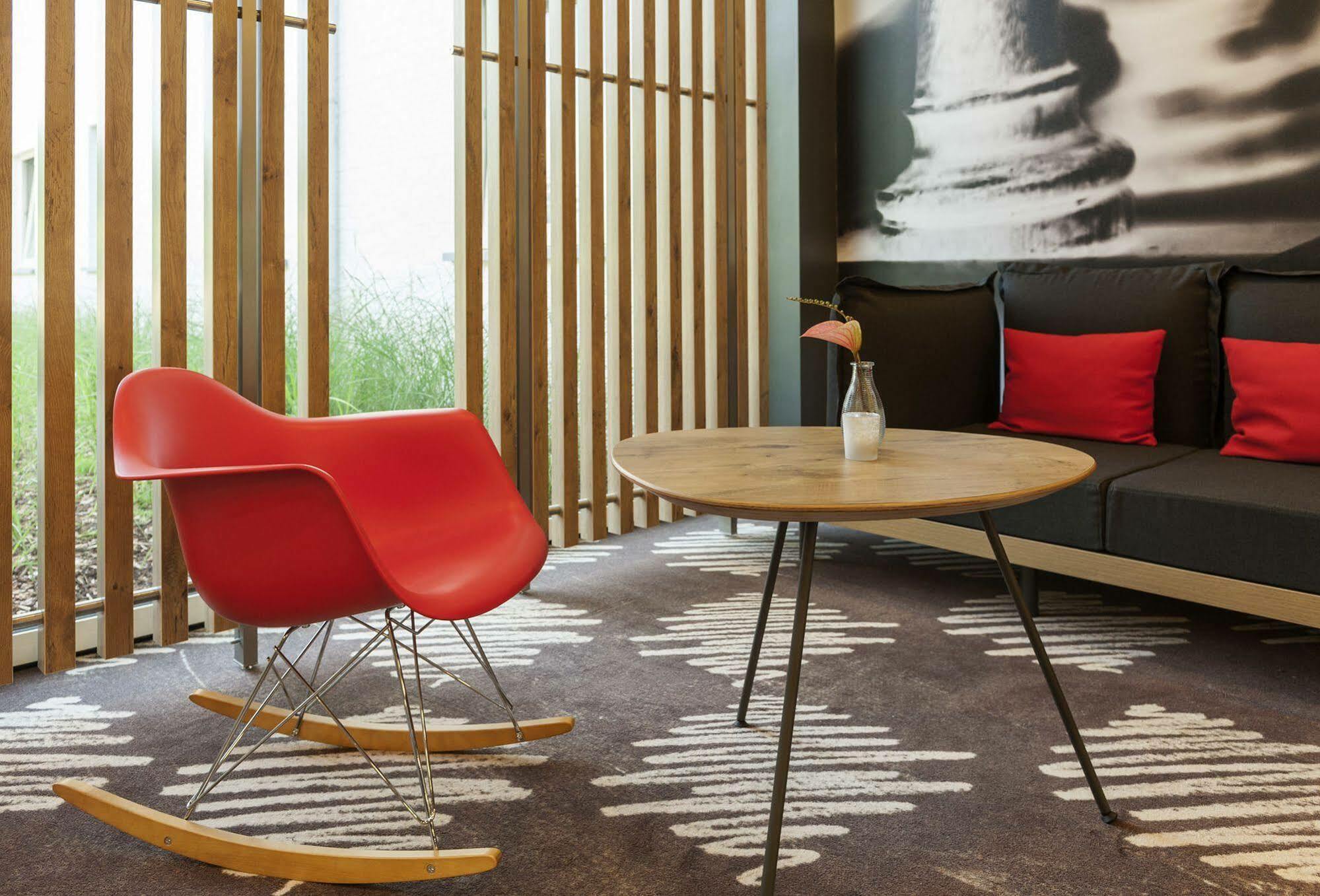 Hotel Ibis Wavre Brussels East Esterno foto