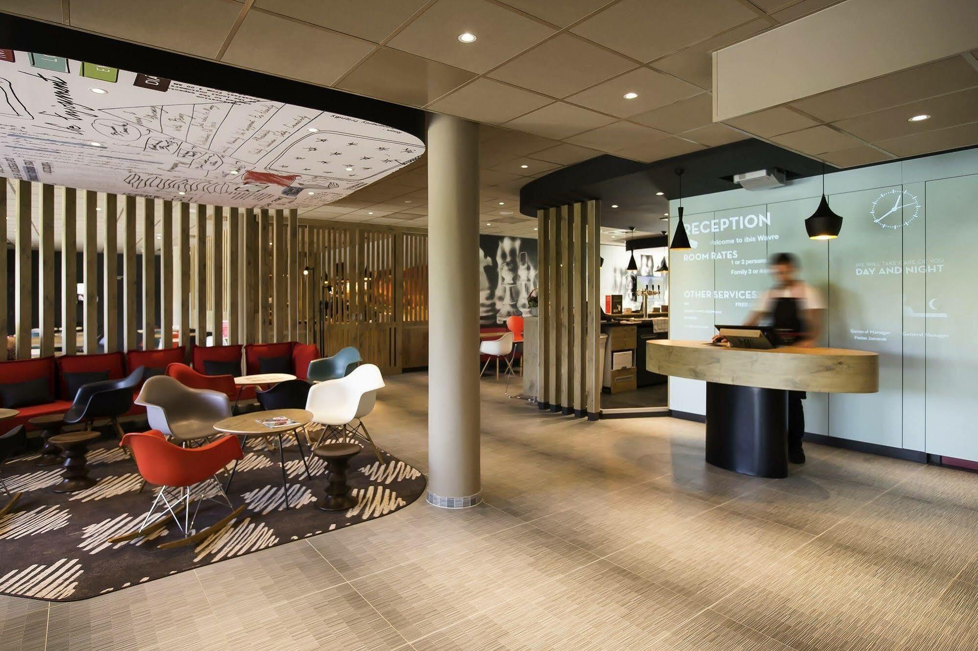 Hotel Ibis Wavre Brussels East Esterno foto
