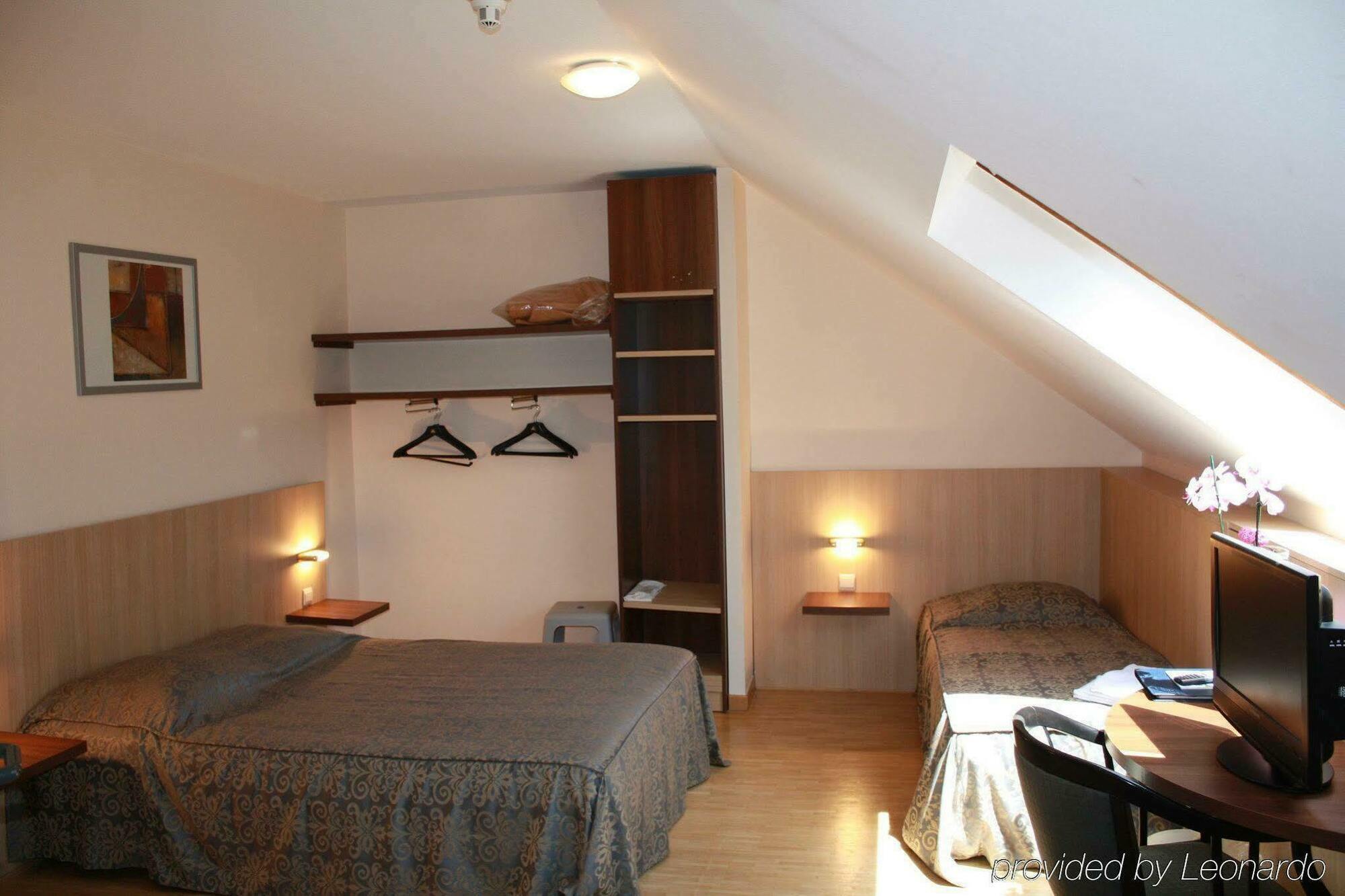 Hotel Ibis Wavre Brussels East Esterno foto